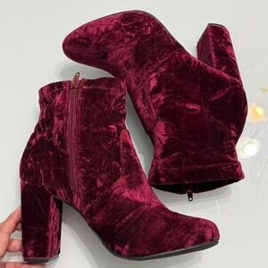Lane Bryant Crushed Velvet Burgundy‎ Block Heel Boots – Size 9W